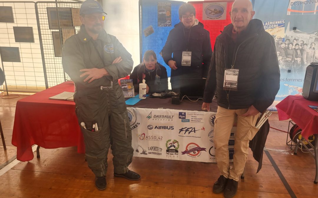 Petit coucou de nos Mirauds au Festival Des Etoiles et des ailes